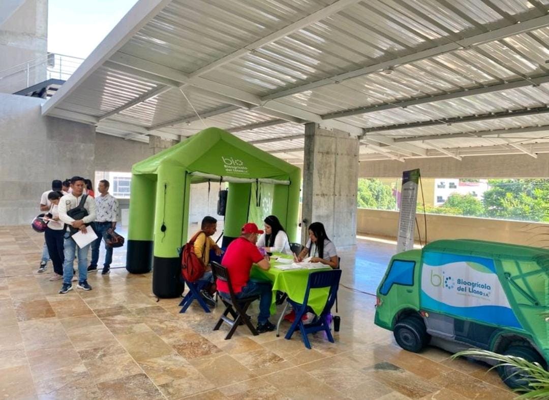 Trabaja con nosotros